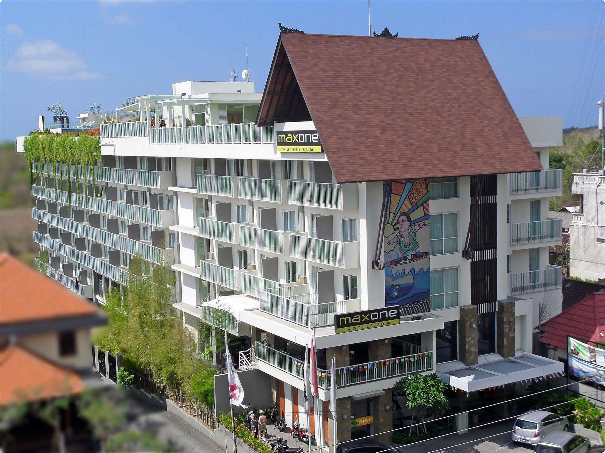 Maxonehotels At Bukit Jimbaran Ngoại thất bức ảnh